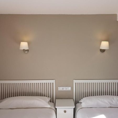 Hotel Roman Naveces المظهر الخارجي الصورة