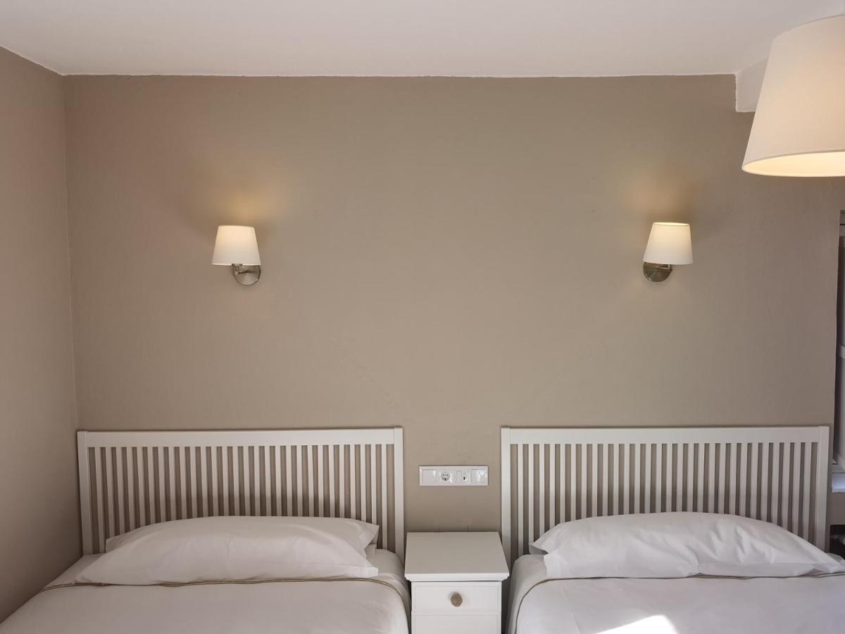 Hotel Roman Naveces المظهر الخارجي الصورة