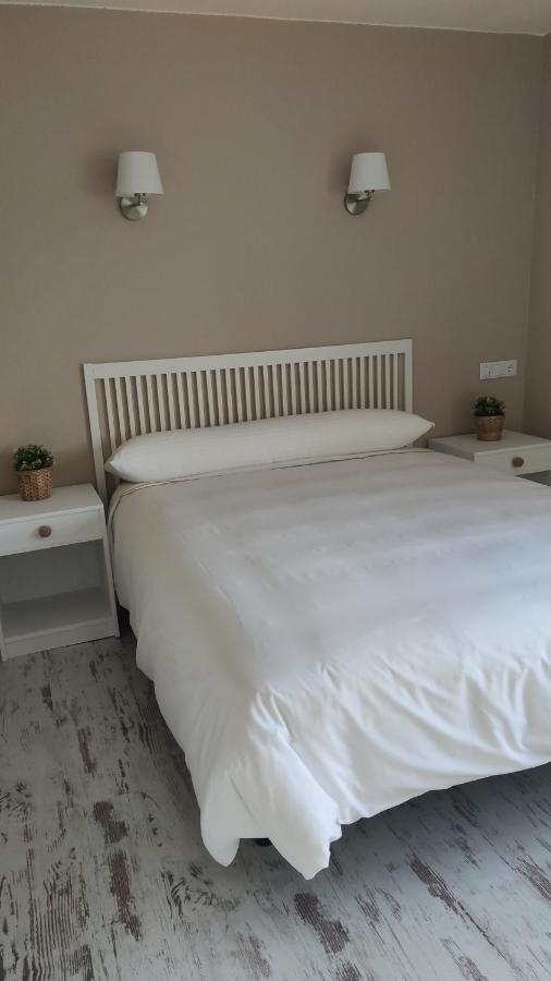 Hotel Roman Naveces المظهر الخارجي الصورة